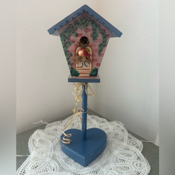 Vintage Cottagecore Farmhouse Birdhouse Decor - Picture 1 of 5